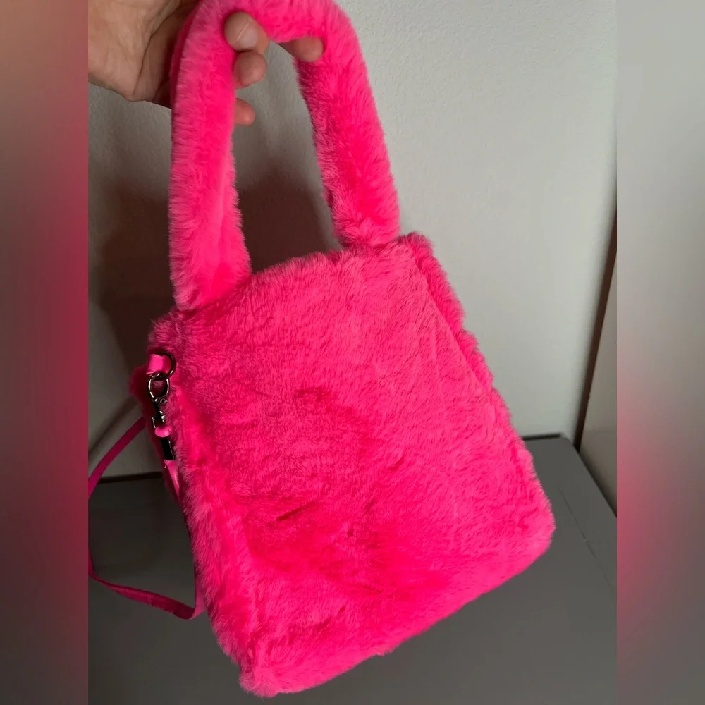 Young Adult SMILEY Small Sherpa Tote Bag Crossbody Neon Smiley Face Y2K Hot Pink - Picture 4 of 16